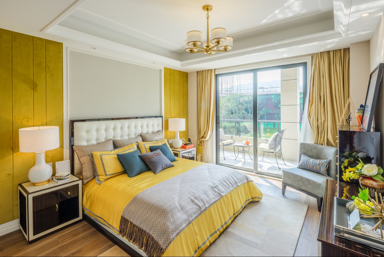 Schlafzimmer ideen wandgestaltung grau: schlafzimmer mit ...