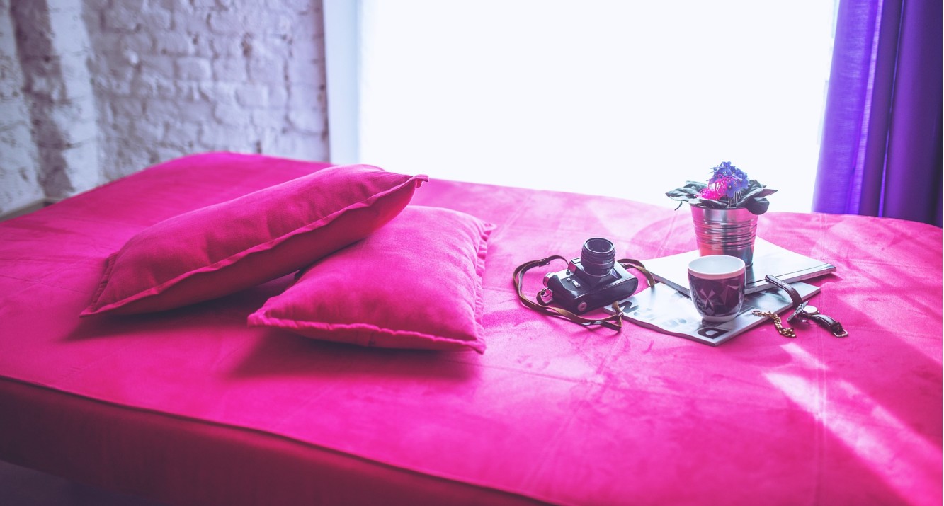 Kleines schlafzimmer: 20 ideen rund ums einrichten, farbe & mehr