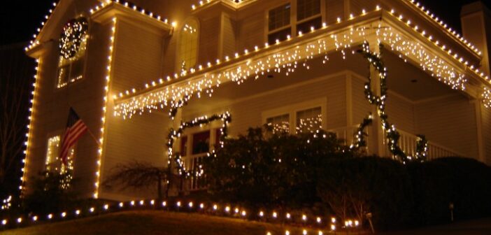 Weihnachtsbeleuchtung: LED oder Kerze für mehr Stimmung im Heim?