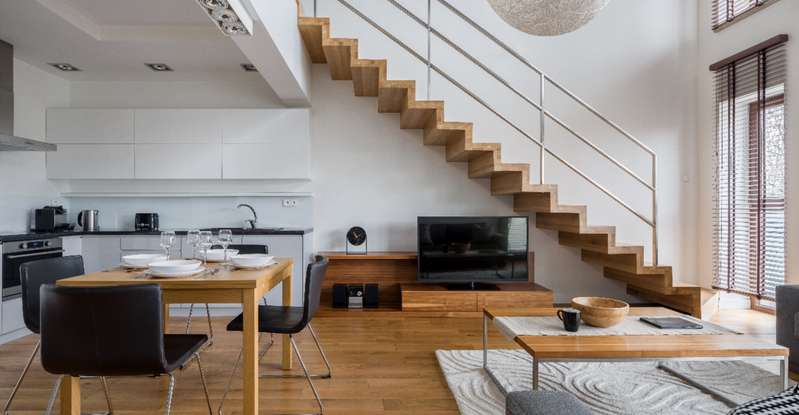 Moderne Treppenhausgestaltung im Materialmix ( Foto: Adobe Stock  ariusz Jarzabek )