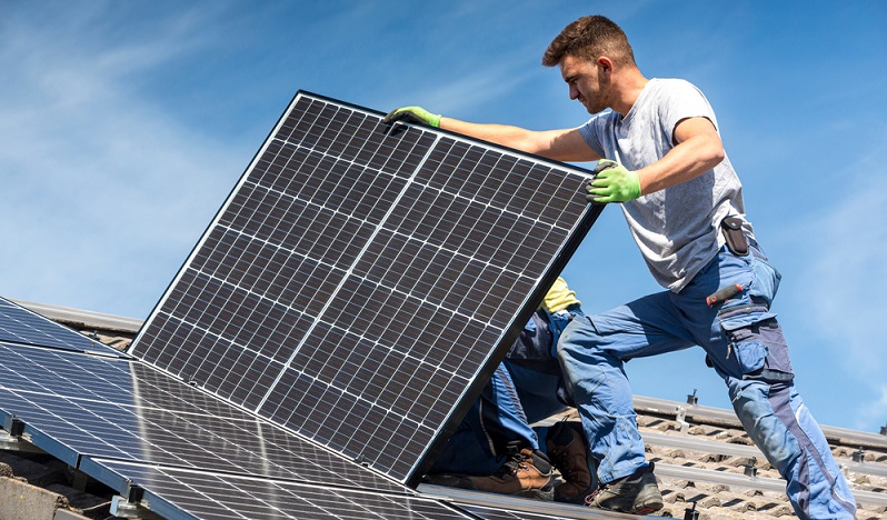 Erneuerbare Energien, Förderungen bekommen, wenn alle Vorgaben erfüllt werden. ( Foto: Shutterstock-moreimages )