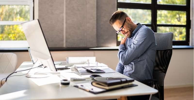 Auch wenn die Preise für manche Bürostühle sehr hoch erscheinen, lohnt es sich doch, hier in eine besonders hohe Qualität zu investieren. ( Foto: Shutterstock- Andrey_Popov_)