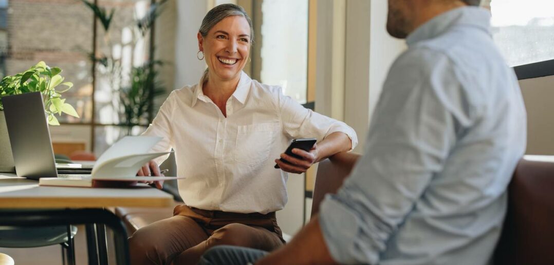 Moderne Bürokonzepte: Beispiele für Open-Space-Büros, Team-Büros, Zellenbüros, Reversible Büros und viele andere Konzepte (Foto: AdobeStock - Jacob Lund)