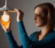 Glühbirnen tauschen: Statt auf Stromfresser lieber auf LED-Beleuchtung setzen (Foto: Adobe Stock-Bernd Jürgens)