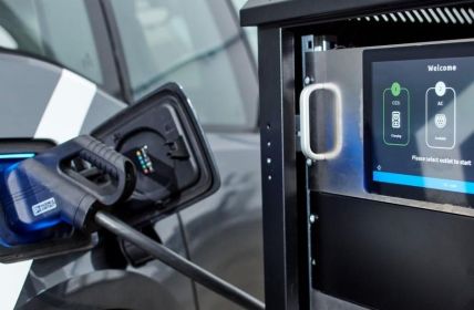 Bi-direktionales Laden: Effektive Nutzung von Elektroautos als (Foto: EcoG GmbH)