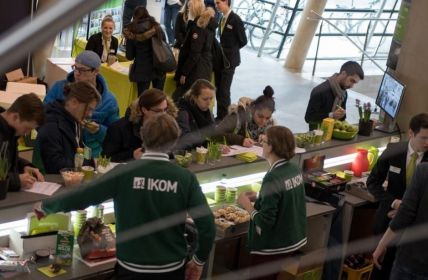 IKOM Bau: Erstkontakt zu über 90 Baufirmen für Studenten (Foto: TIM Kiefer)