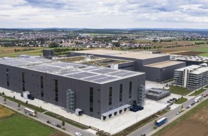 Breuninger optimiert Prozesse mit AutoStore-Technologie und (Foto: E. Breuninger GmbH & Co.E. Breuninger GmbH & Co.)