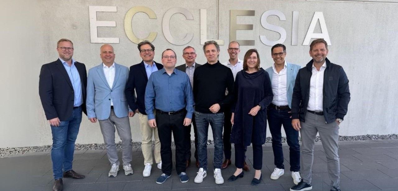 Ein neues Kapitel: Ecclesia Gruppe führt ecOS ein (Foto: Faktor Zehn GmbH)