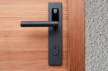 Brandschutz trifft Nachhaltigkeit: Holz als zukunftsfähiger Baustoff im Objektbau (Foto: AdobeStock - Gerd - 536851996)