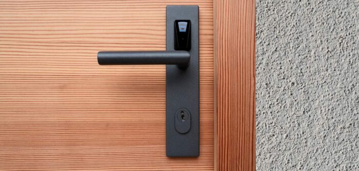 Brandschutz trifft Nachhaltigkeit: Holz als zukunftsfähiger Baustoff im Objektbau (Foto: AdobeStock - Gerd - 536851996)