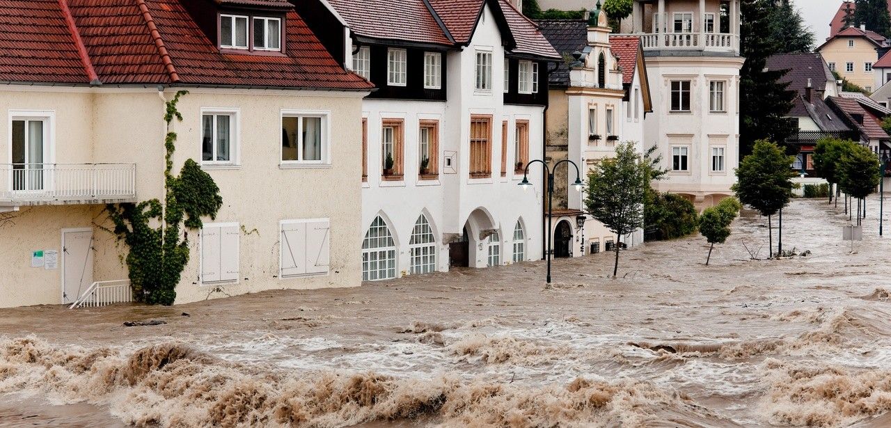 Mehrheit der Deutschen unterstützt verpflichtende Elementarschaden-Deckung in Wohngebäudeversicherung (Foto: AdobeStock - Gina Sanders - 49754676)