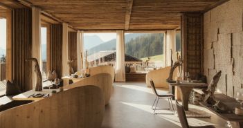 Fugenlose Microtopping(R)- und Solidro-Systeme sichern langlebige Hotelarchitektur und (Foto: Eriro Alpine Hotel, Ideal Work srl)
