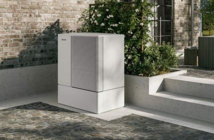 Stiebel Eltron erweitert WPL-A Wärmepumpenserie um zusätzliche fünf (Foto: STIEBEL ELTRON GmbH & Co. KG)