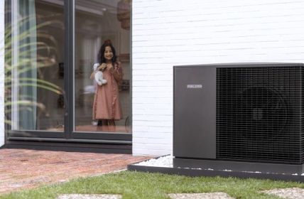 Wärmepumpe ersetzt 2025 erstmals Gasheizung mit 299.000 verkauften (Foto: Stiebel Eltron GmbH & Co. KG)