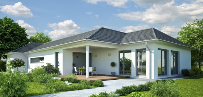 Bungalow statt Einfamilienhaus: Für wen das Wohnen auf einer Ebene ideal ist (Foto: AdobeStock - OH - 90447583)